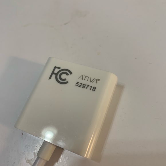 ATIVA HDMI to VGA pigtail video projector adapter - Picture 6 of 6